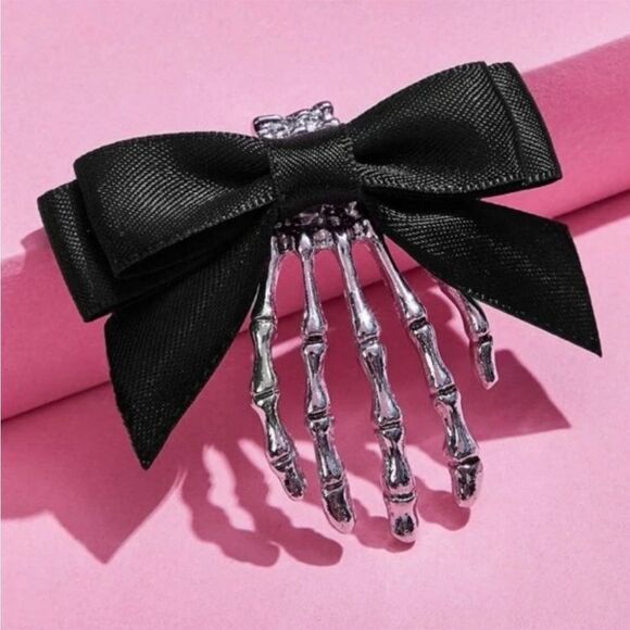 Halloween Skeleton Hair Clip With Bow - Picture 1 of 4
